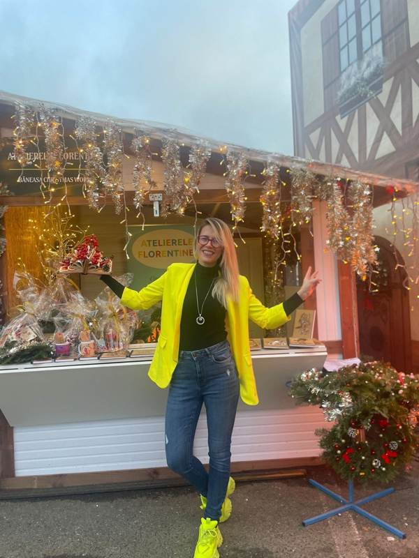 Florentina la căsuța Atelierele Florentinei din Băneasa Christmas World